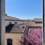 Stylish With Balcony - Very - Long And Pets Welcome