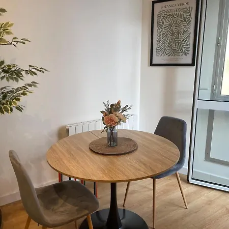 Stylish With Balcony - Very - Long And Pets Welcome Apartament Carcassonne