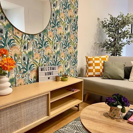Botanic Escape With Balcony & Candle Bath Ritual - Pets Welcome Apartment Carcassonne